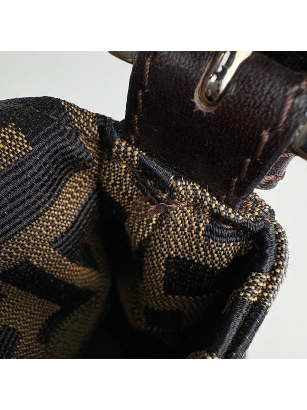 Fendi Zucca Pattern Shoulder Bag Mamma Baguette - Picture 7 of 8